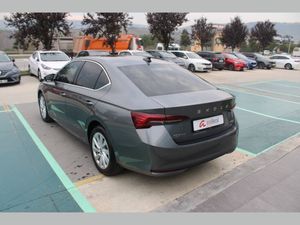 2025 Hybrid Otomatik Skoda Octavia Gri Asal