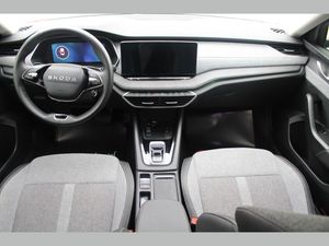 2025 Hybrid Otomatik Skoda Octavia Gri Asal