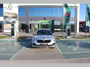 2025 Benzin Otomatik Skoda Kamiq Gri Asal