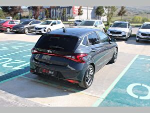 2023 Benzin Otomatik Hyundai i20 Gri Asal
