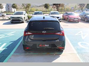 2023 Benzin Otomatik Hyundai i20 Gri Asal