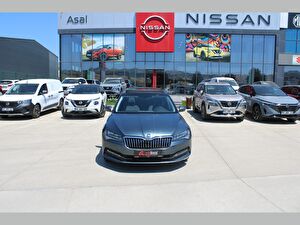 2021 Benzin Otomatik Skoda Superb Gri Asal