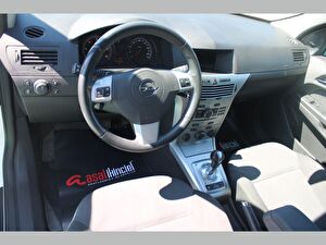 2011 Dizel Otomatik Opel Astra Beyaz Asal
