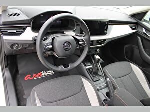 2024 Benzin Otomatik Skoda Kamiq Beyaz Asal