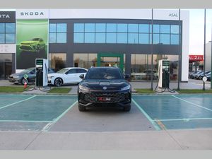 2024 Benzin Otomatik MG HS Siyah Asal