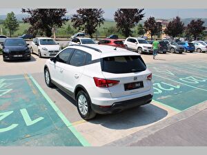 2023 Benzin Manuel Seat Arona Beyaz Asal