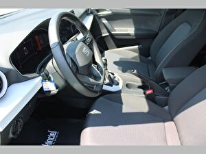 2023 Benzin Manuel Seat Arona Beyaz Asal