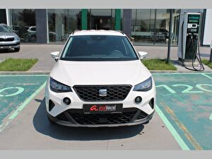 2023 Benzin Manuel Seat Arona Beyaz Asal