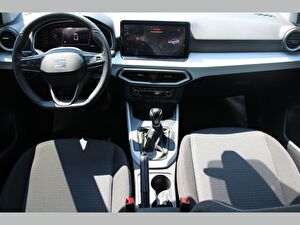 2023 Benzin Manuel Seat Arona Beyaz Asal