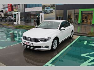 Volkswagen Passat Sedan Sedan 1.4 TSI BMT Trendline