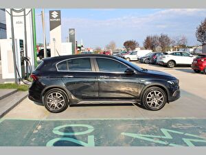 2022 Dizel Otomatik Fiat Egea Cross Siyah Asal