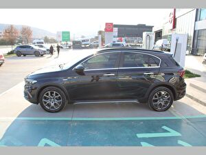2022 Dizel Otomatik Fiat Egea Cross Siyah Asal