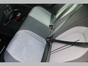 2023 Hybrid Otomatik Seat Leon Beyaz Asal
