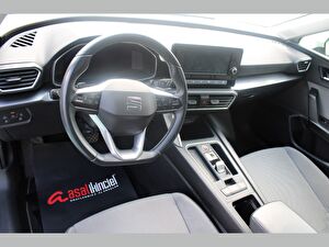 2023 Hybrid Otomatik Seat Leon Beyaz Asal