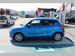 2023 Hybrid Otomatik Suzuki Swift Mavi Asal