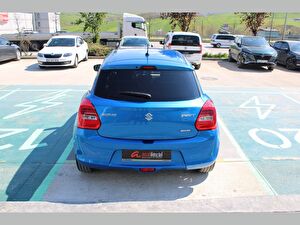 2023 Hybrid Otomatik Suzuki Swift Mavi Asal