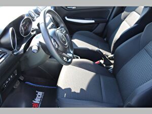 2023 Hybrid Otomatik Suzuki Swift Mavi Asal