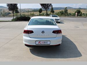 2020 Benzin Otomatik Volkswagen Passat Beyaz Asal