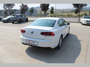 2020 Benzin Otomatik Volkswagen Passat Beyaz Asal