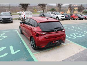 2022 Benzin + LPG Otomatik Hyundai i20 Kırmızı Asal