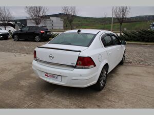 2011 Dizel Manuel Opel Astra Beyaz Asal