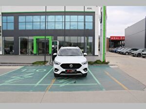 2023 Benzin Otomatik MG ZS Beyaz Asal
