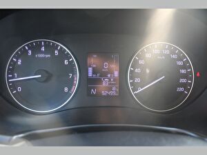 2016 Benzin Otomatik Hyundai i20 Active Kırmızı Asal