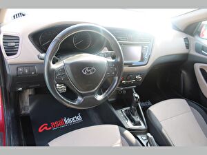 2016 Benzin Otomatik Hyundai i20 Active Kırmızı Asal