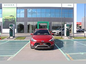 2016 Benzin Otomatik Hyundai i20 Active Kırmızı Asal