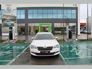 2016 Dizel Otomatik Skoda Superb Beyaz Asal