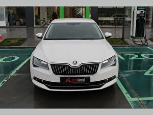 2016 Dizel Otomatik Skoda Superb Beyaz Asal