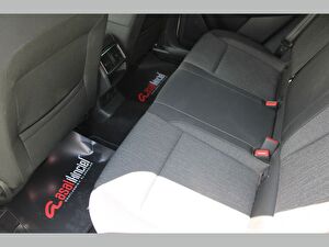 2018 Benzin Otomatik Skoda Karoq Beyaz Asal