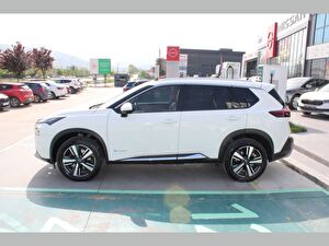 2023 Hybrid Otomatik Nissan X-Trail Beyaz Asal