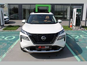 2023 Hybrid Otomatik Nissan X-Trail Beyaz Asal