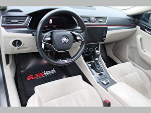 2020 Benzin Otomatik Skoda Superb Gri Asal