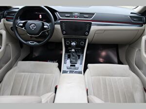 2020 Benzin Otomatik Skoda Superb Gri Asal