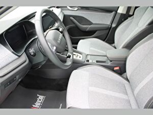 2025 Benzin Otomatik Skoda Octavia Gri Asal