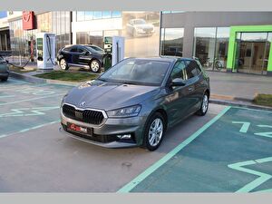 2024 Benzin Otomatik Skoda Fabia Gri Asal