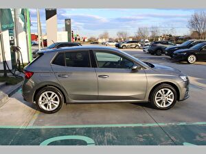 2024 Benzin Otomatik Skoda Fabia Gri Asal