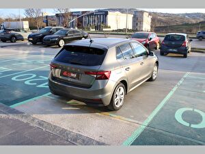 2024 Benzin Otomatik Skoda Fabia Gri Asal