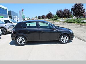 Opel Astra Hatchback/5 Hatchback 1.3 CDTI Essentia