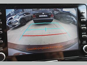 2021 Benzin Otomatik Toyota Yaris Kırmızı Asal