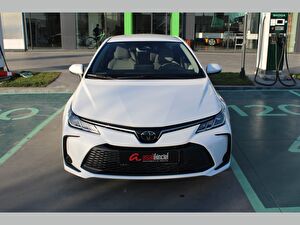 2025 Benzin + LPG Otomatik Toyota Corolla Beyaz Asal