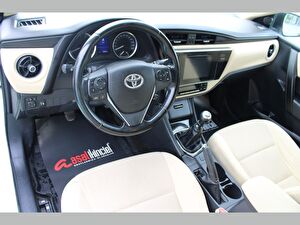 2017 Benzin Manuel Toyota Corolla Beyaz Asal