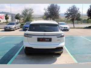 2025 Benzin Otomatik MG EHS Beyaz Asal