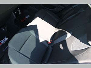 2025 Benzin Otomatik Skoda Octavia Gri Asal