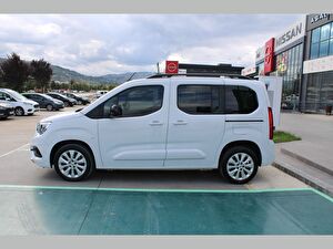 2023 Dizel Otomatik Opel Combo Beyaz Asal
