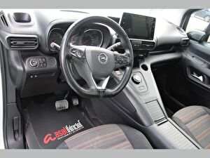 2023 Dizel Otomatik Opel Combo Beyaz Asal
