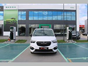 2023 Dizel Otomatik Opel Combo Beyaz Asal