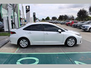 2024 Benzin Otomatik Toyota Corolla Beyaz Asal